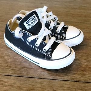 Black Converse All Star sz 8.
